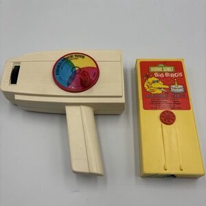 Fisher-Price Movie Viewer 1973 460 With Big Birds Birthday Party Cartridge Works